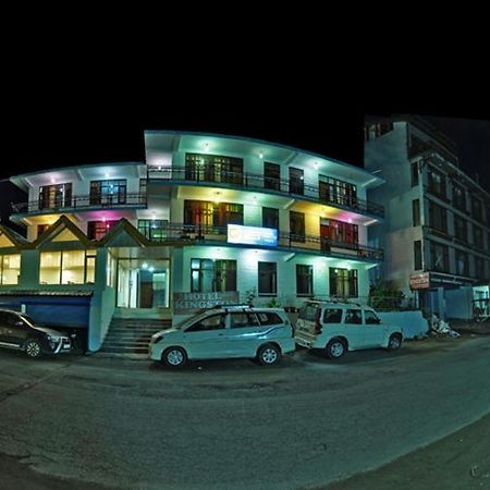 Hotel Kingston Manāli Екстериор снимка