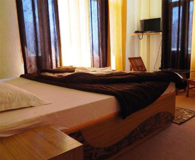 Hotel Kingston Manāli Екстериор снимка